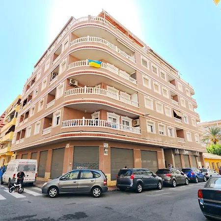 Апартаменты Gorgeous La Sal 100m Торевьиа