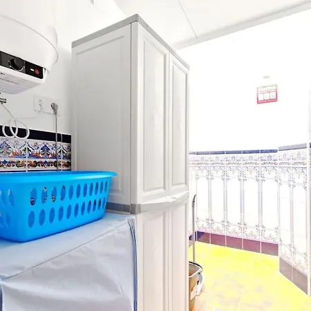 Gorgeous La Sal 100m Апартаменты